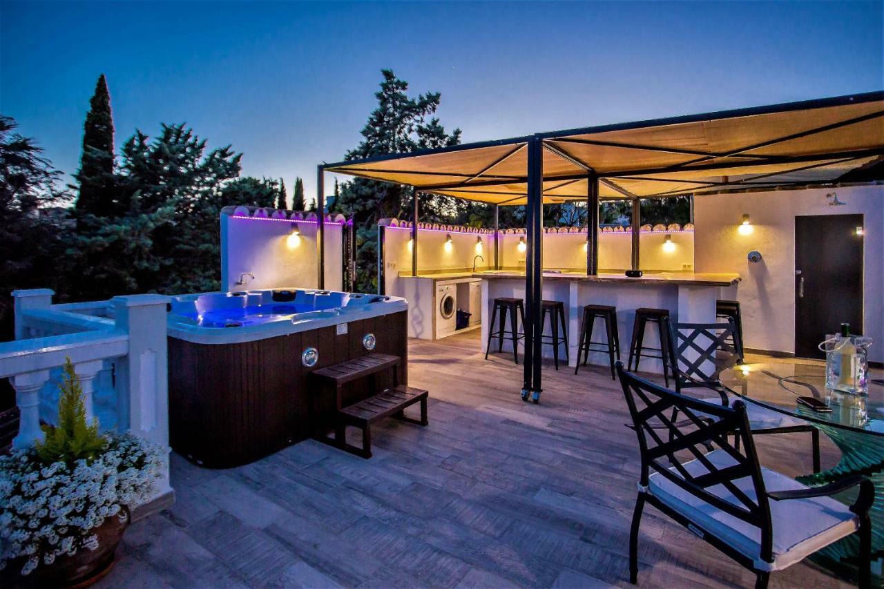 מארבלה Luxury Villa With Swimming Pool And Jacuzzi מראה חיצוני תמונה